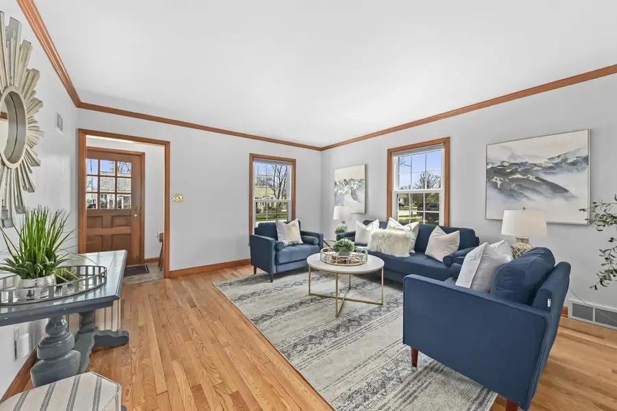 W63N391 Hillcrest AVENUE, Cedarburg, WI 53012 - #3