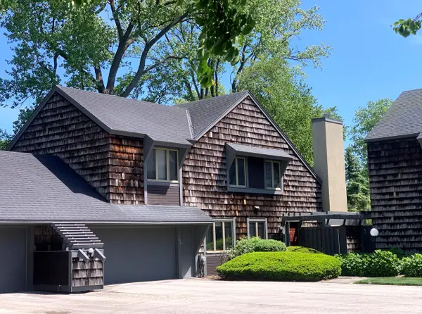 104 Woodfield COURT, Racine, WI 53402