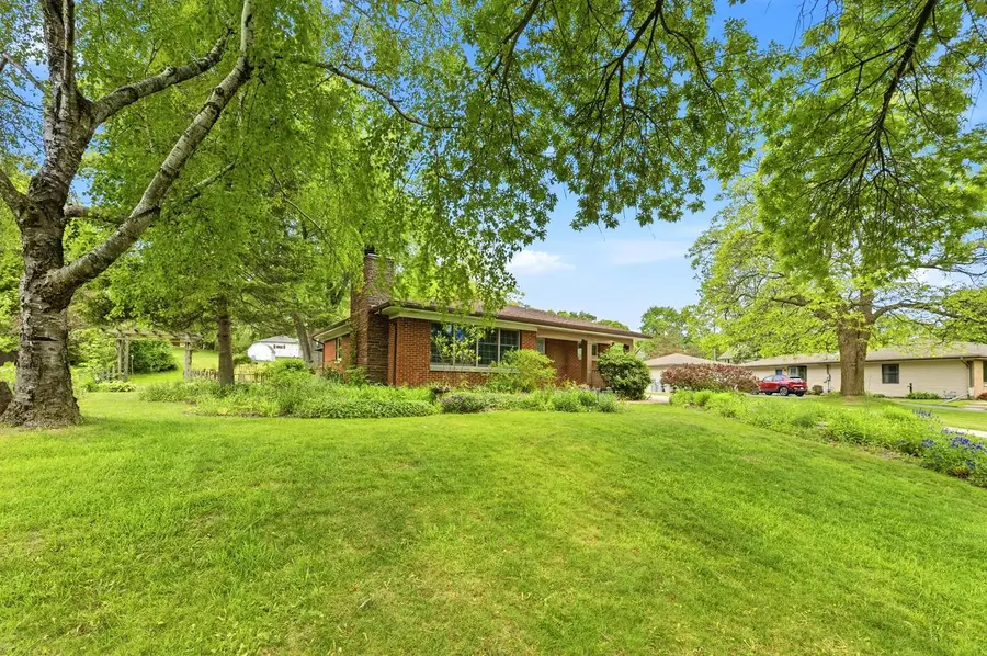 5751 S 22nd STREET, Milwaukee, WI 53221 - #2