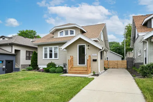 6422 W North AVENUE, Wauwatosa, WI 53213