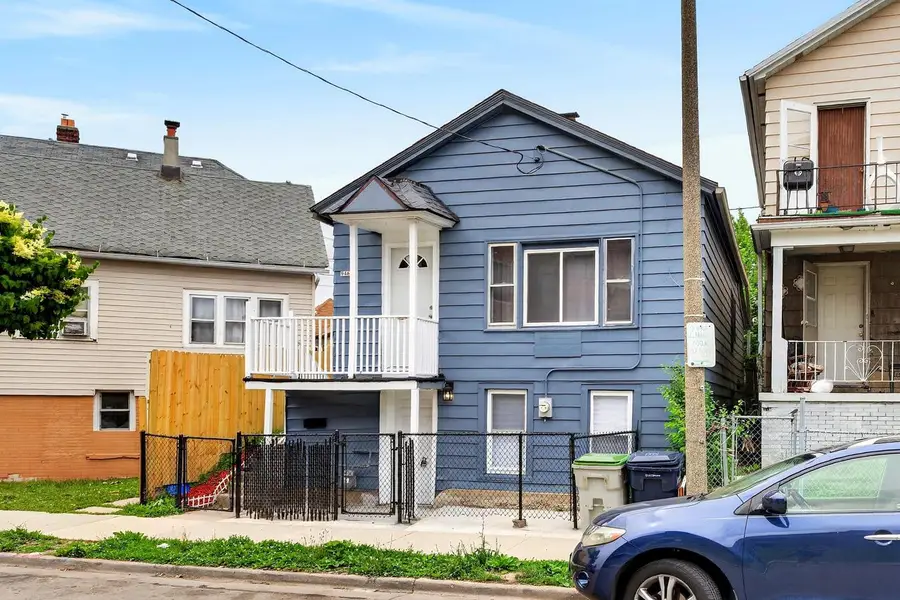 946 W Windlake AVENUE, Milwaukee, WI 53204 - #2