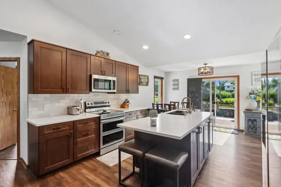 7710 S Chapel Hill DRIVE, Franklin, WI 53132 - #3