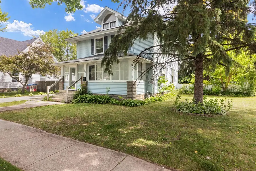 107 N Harrison STREET, Delavan, WI 53115 - #2