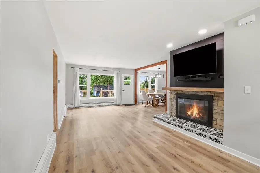 187 W Oak Grove STREET, Juneau, WI 53039 - #3