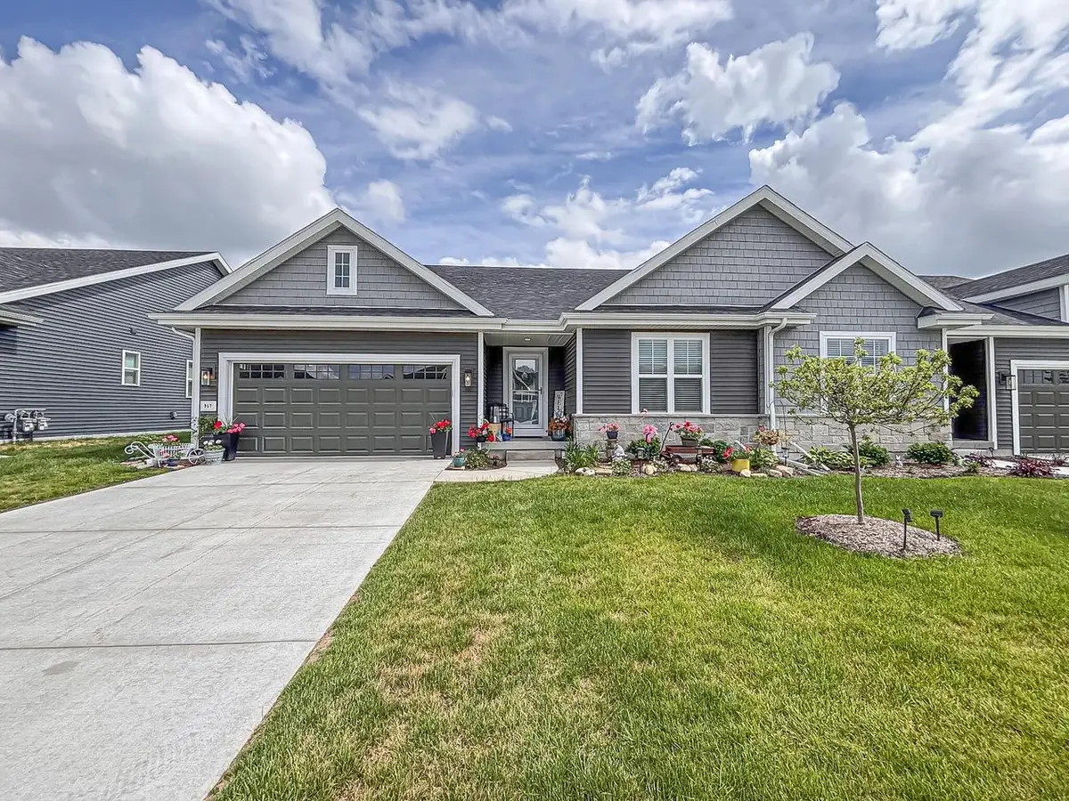 957 Elderberry ROAD, Oconomowoc, WI 53066 - #1