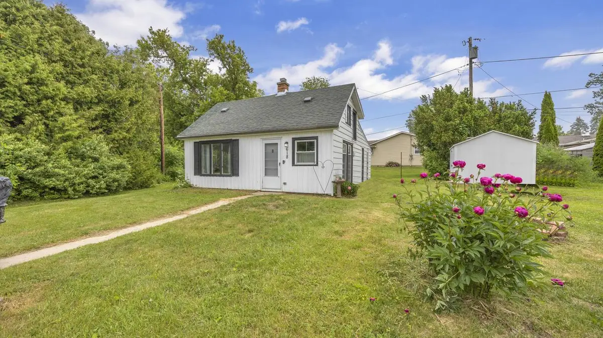 618 Pinehurst COURT, Sheboygan Falls, WI 53085 - #1