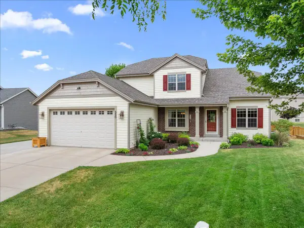 550 Lambert DRIVE, Slinger, WI 53086