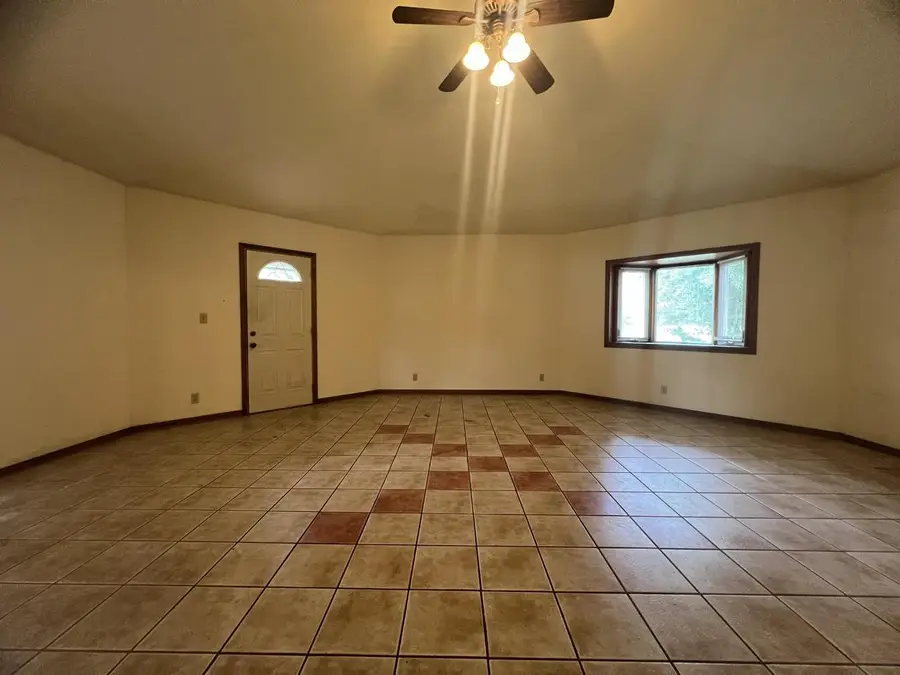 N15W27548 Pheasant LANE, Pewaukee, WI 53072 - #2