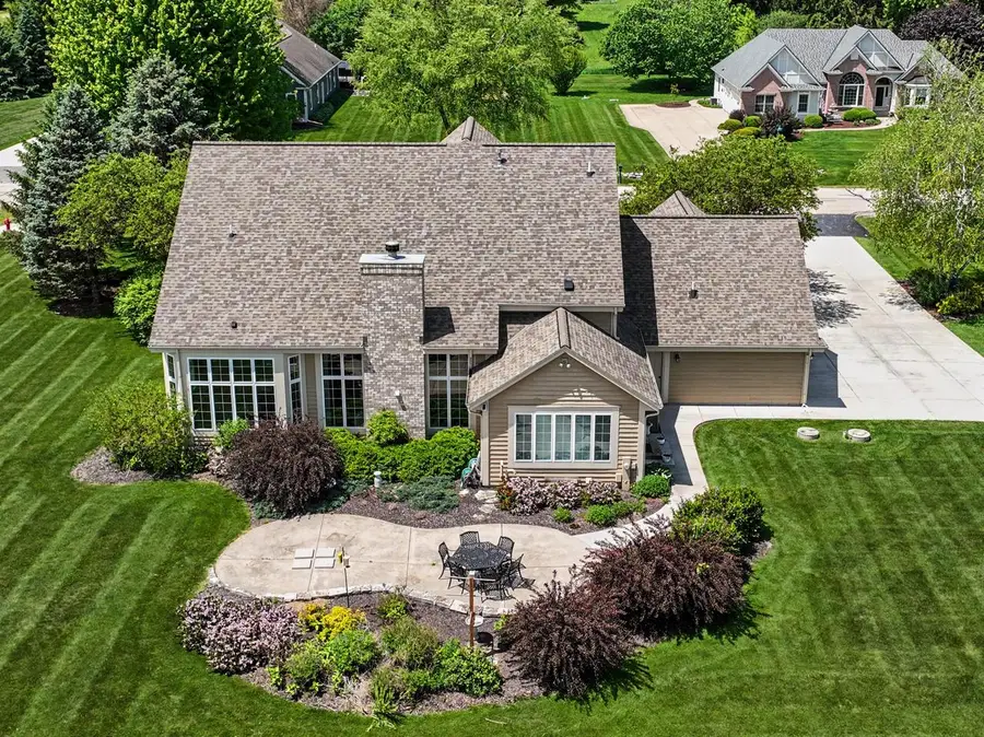 224 Crooked Stick PASS, North Prairie, WI 53153 - #3