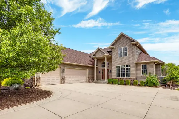 750 Pinehurst DRIVE, Mukwonago, WI 53149