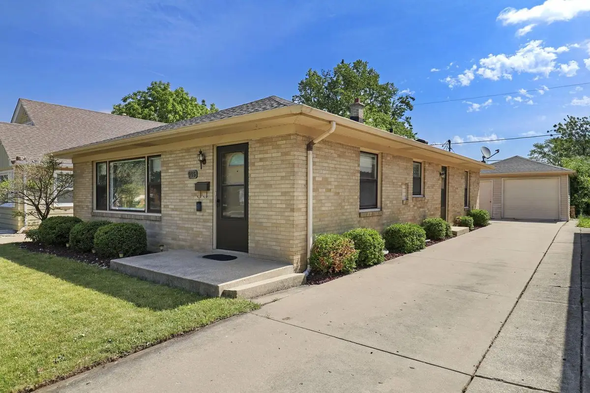 915 Indiana STREET, Racine, WI 53405 - #1