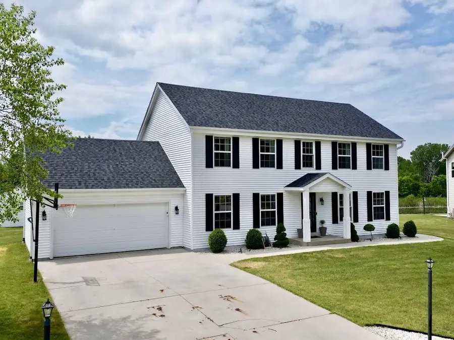 8821 S Carrollville CIRCLE, Oak Creek, WI 53154 - #2