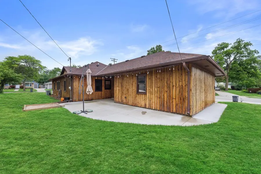 1116 E Racine AVENUE, Waukesha, WI 53186 - #2