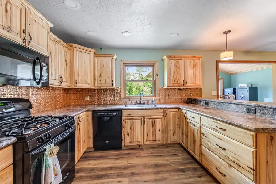 1497 Claudia AVENUE, La Crescent, MN 55947 - #2