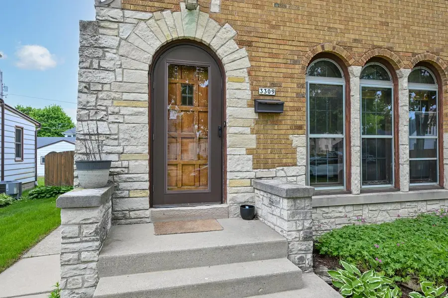 3307 S Springfield AVENUE #3309, Milwaukee, WI 53207 - #2