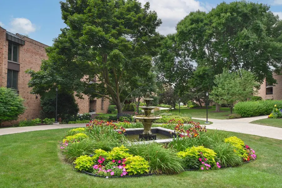 3838 N Oakland AVENUE #274, Shorewood, WI 53211 - #2