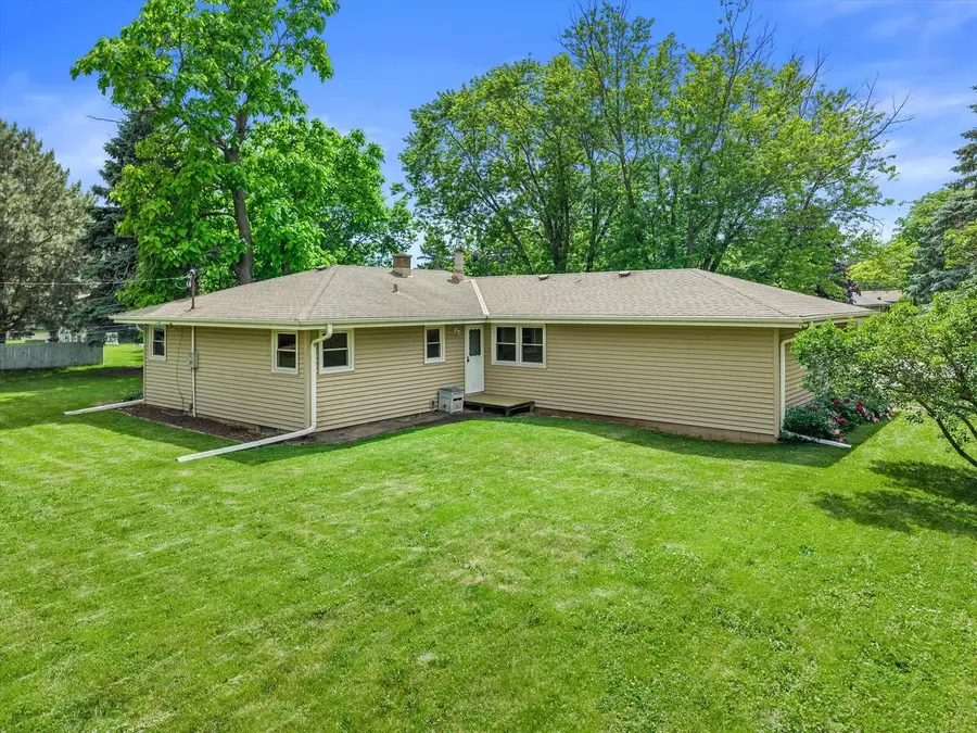 3706 S 157th STREET, New Berlin, WI 53151 - #2