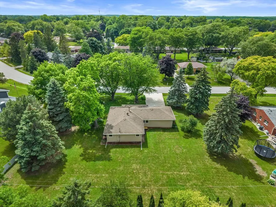 3706 S 157th STREET, New Berlin, WI 53151 - #3