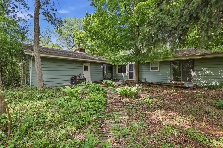 S85W30520 Stoneridge DRIVE, Mukwonago, WI 53149 - #2
