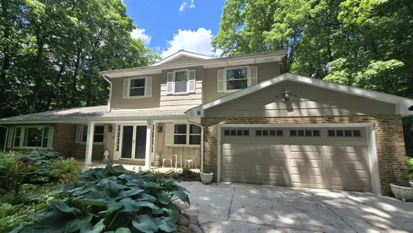 8480 W Edgerton AVENUE, Greendale, WI 53129