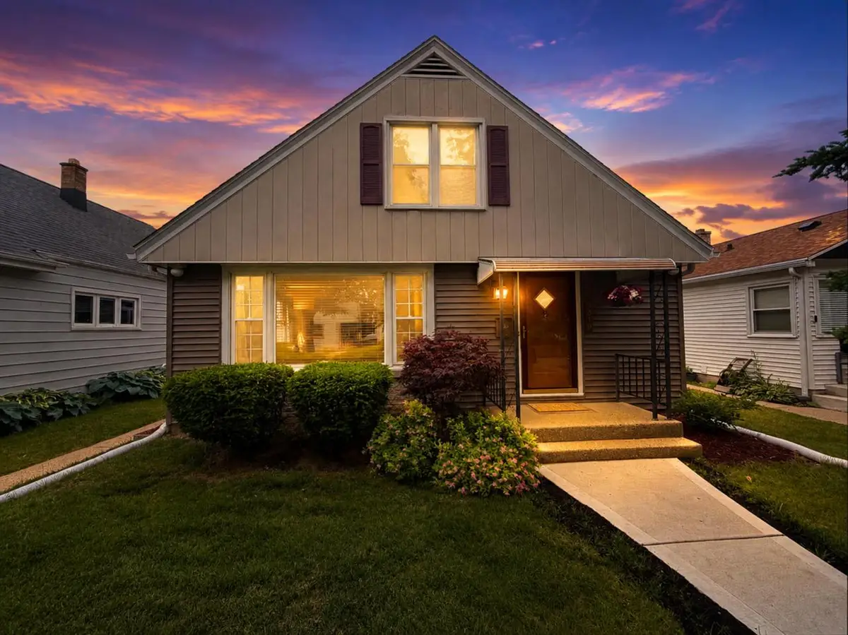 3819 N 81st STREET, Milwaukee, WI 53222 - #1