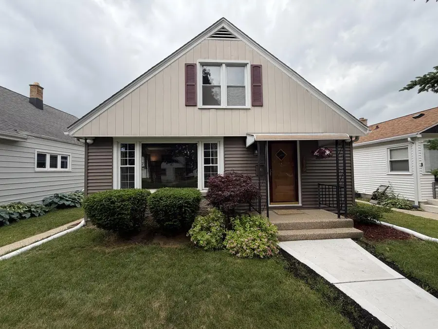 3819 N 81st STREET, Milwaukee, WI 53222 - #2