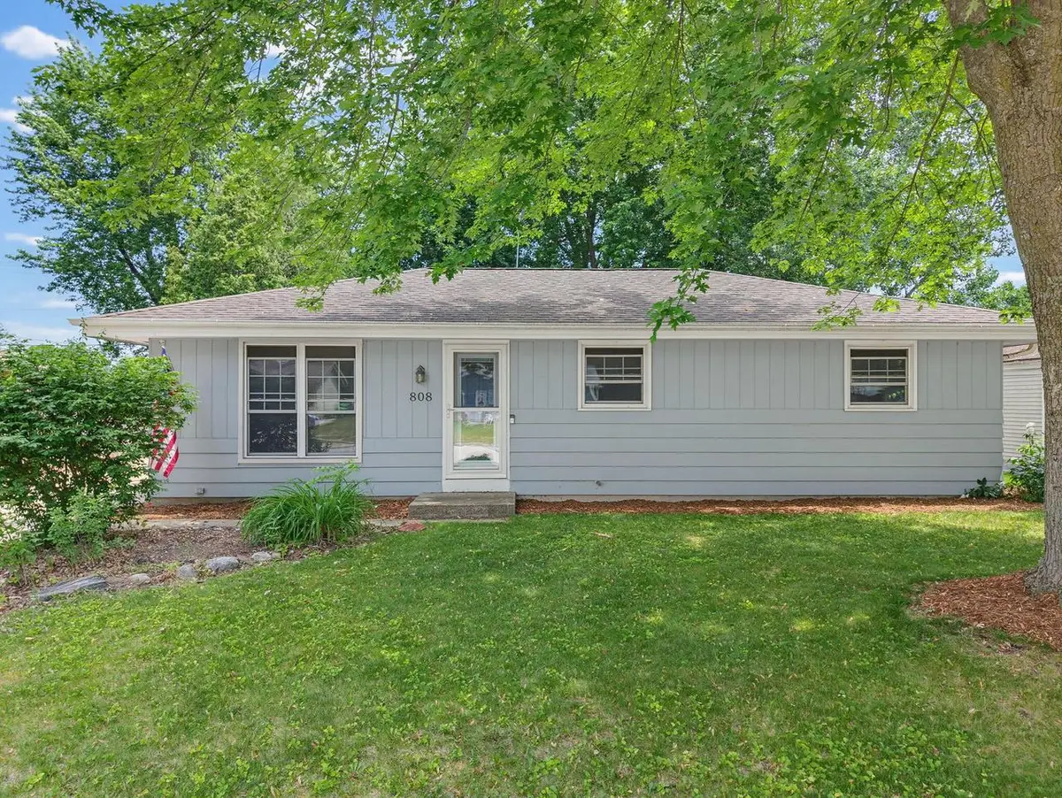 808 Memorial DRIVE, Kewaskum, WI 53040 - #1