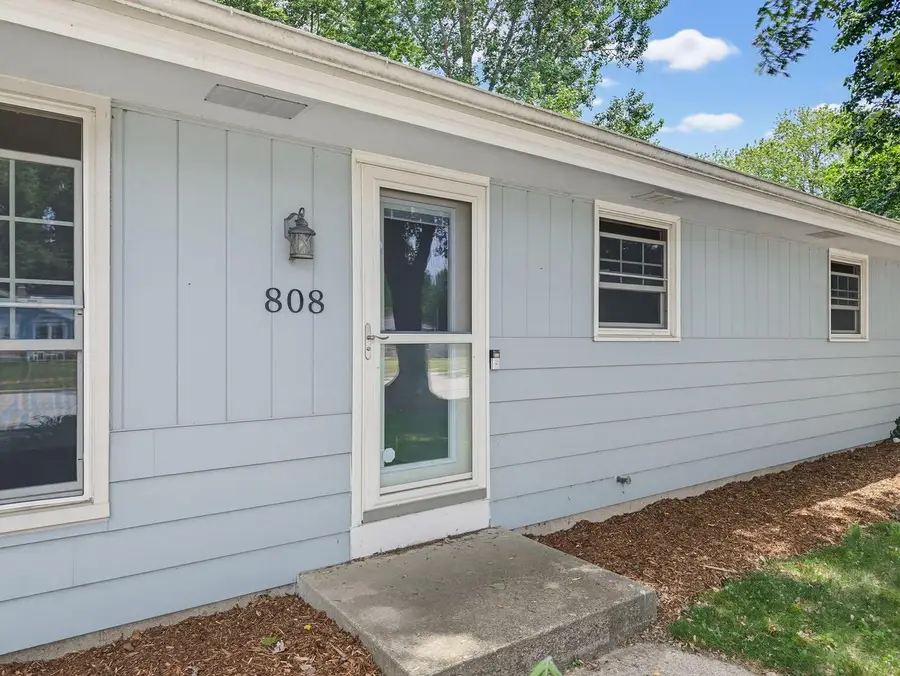 808 Memorial DRIVE, Kewaskum, WI 53040 - #2