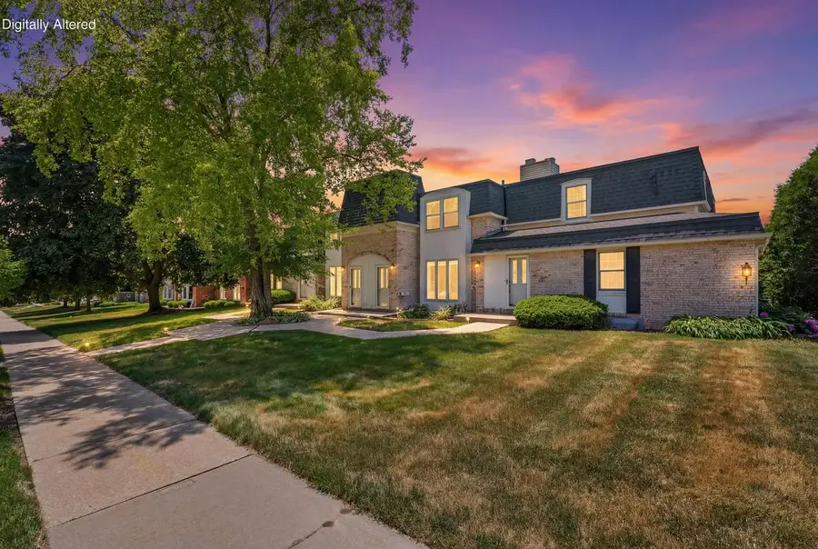 2005 Chateau COURT, Grafton, WI 53024 - #2