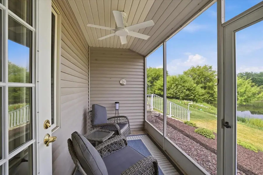 970 Oconomowoc PARKWAY, Oconomowoc, WI 53066 - #2