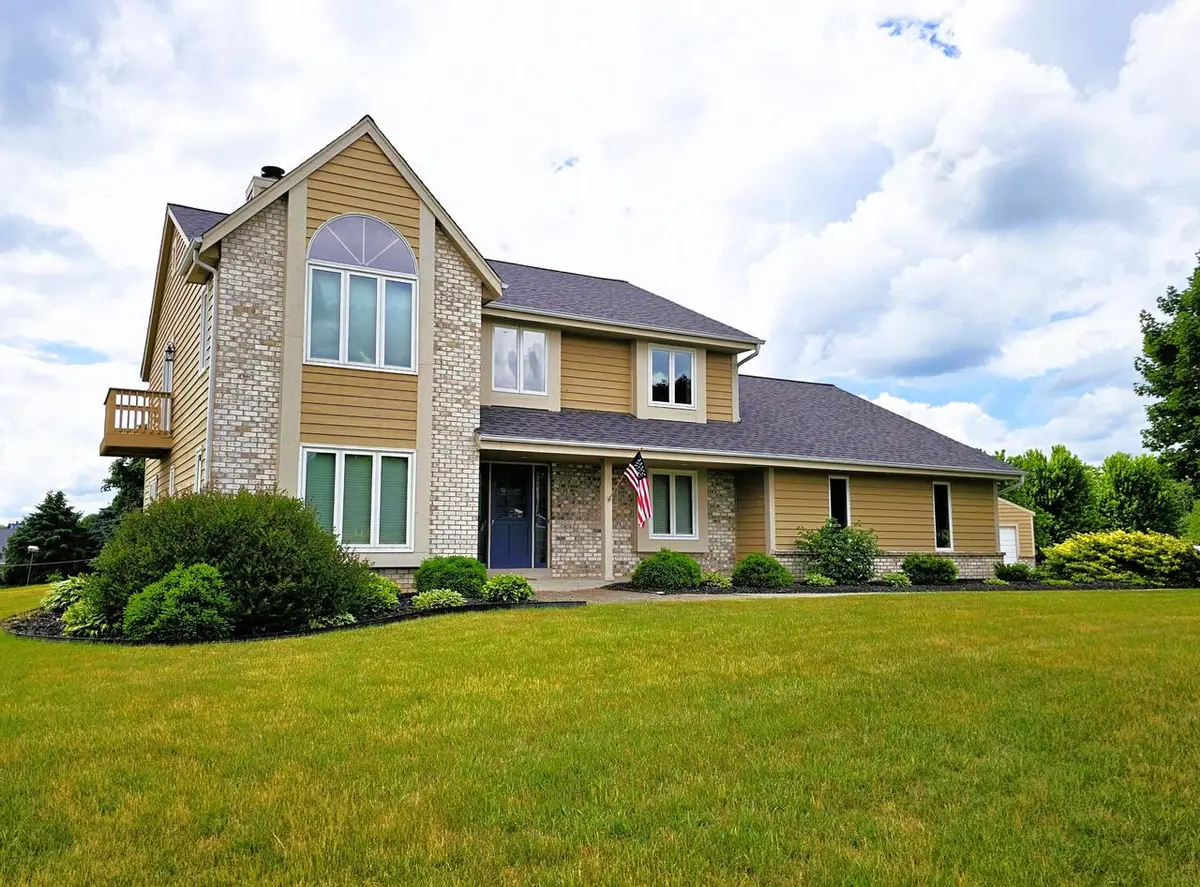 W291S6773 East Woods COURT, Mukwonago, WI 53149 - #1