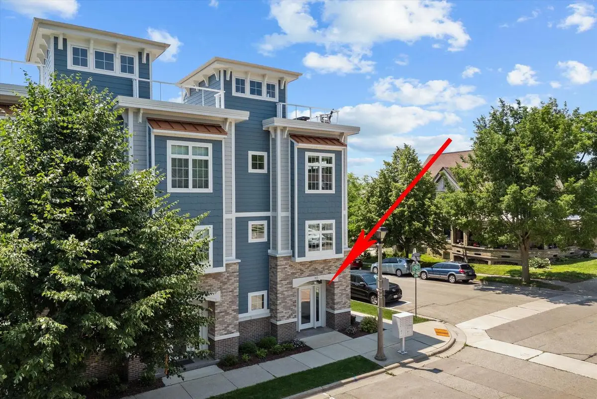 303 E Pier STREET, Port Washington, WI 53074 - #1