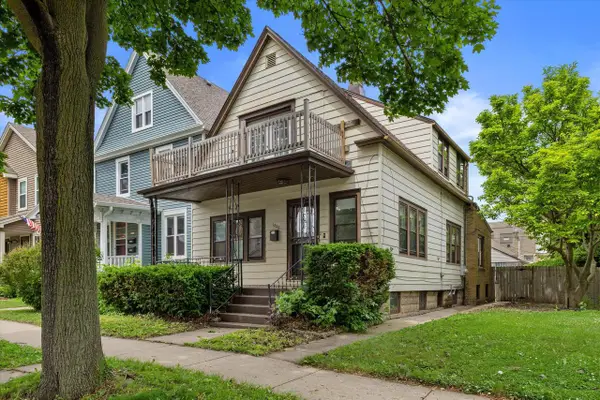 1220 E Russell AVENUE, Milwaukee, WI 53207