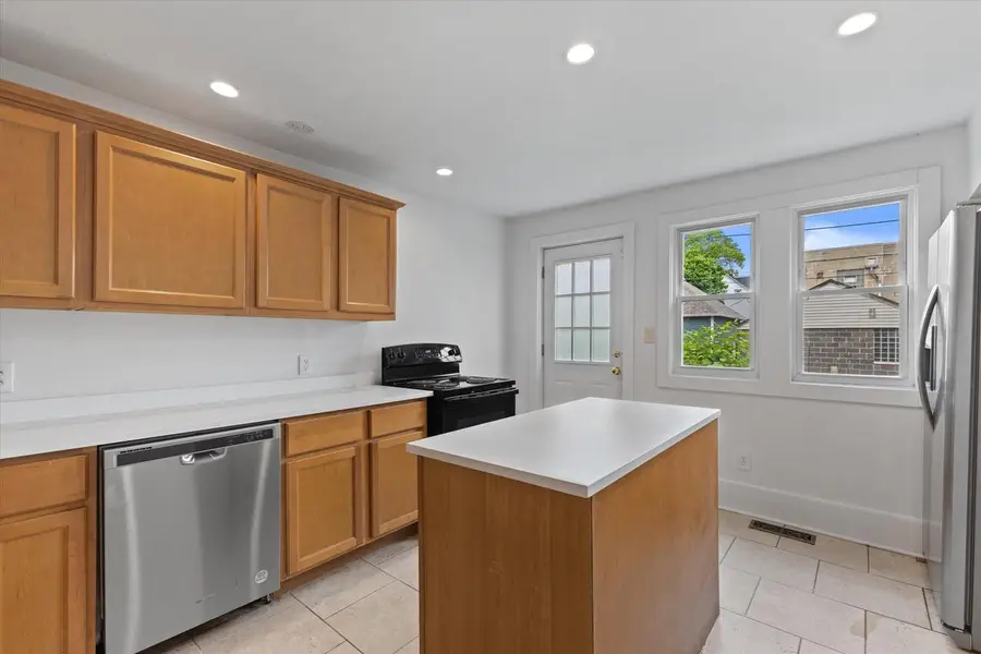1220 E Russell AVENUE, Milwaukee, WI 53207 - #2