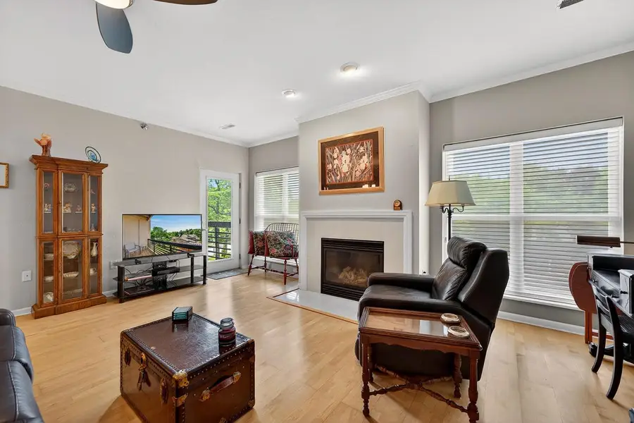 1220 E Locust STREET #308, Milwaukee, WI 53212 - #3