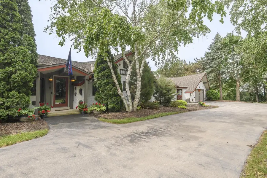 W215N5353 Ada COURT, Menomonee Falls, WI 53051 - #3