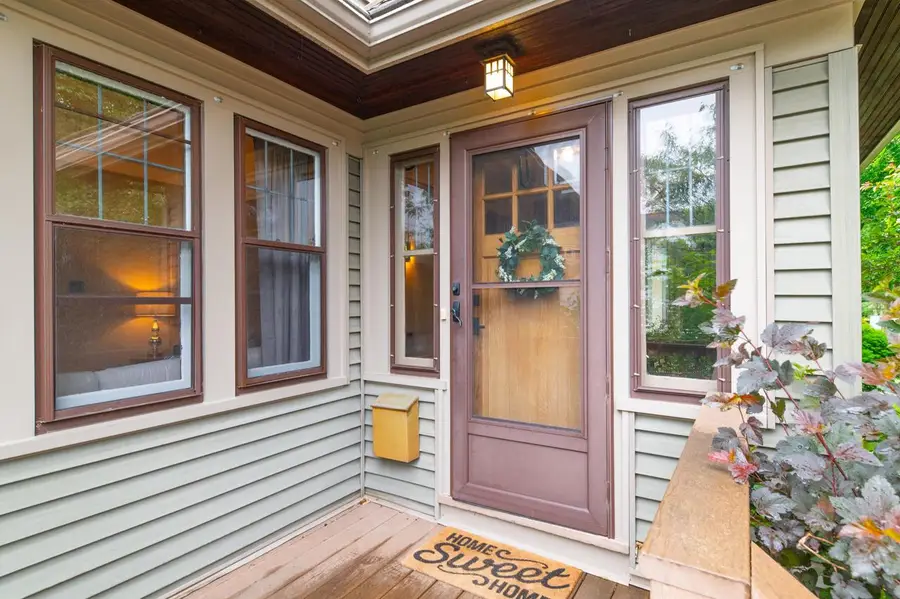 6336 W Locust STREET, Milwaukee, WI 53210 - #2