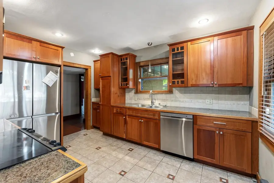 2147 N 53rd STREET, Milwaukee, WI 53208 - #3