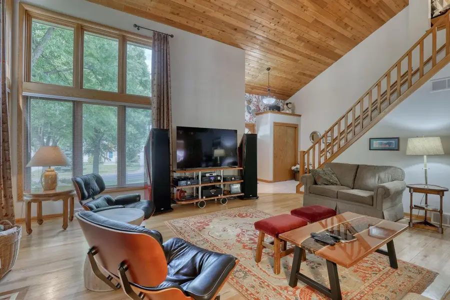 10929 W Hope AVENUE, Wauwatosa, WI 53222 - #3