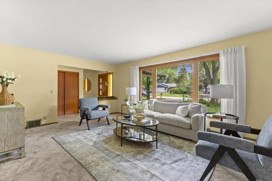12115 W Luther AVENUE, Hales Corners, WI 53130 - #2