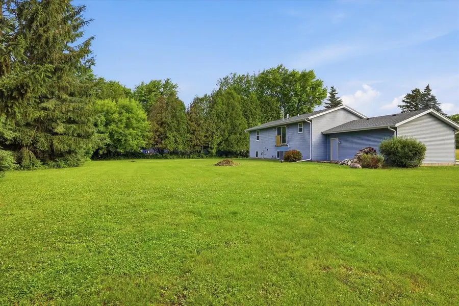 W226N8085 Rolling Hills DRIVE, Lisbon, WI 53089 - #2