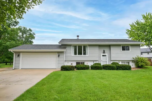 12237 W Larkspur ROAD, Franklin, WI 53132