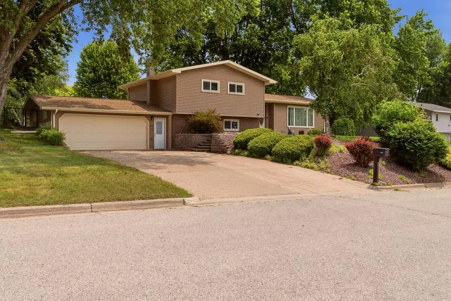 205 3rd AVENUE E, Holmen, WI 54636 - #2
