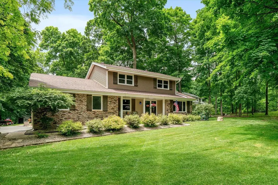 W254N9301 Bittersweet DRIVE, Lisbon, WI 53089 - #2