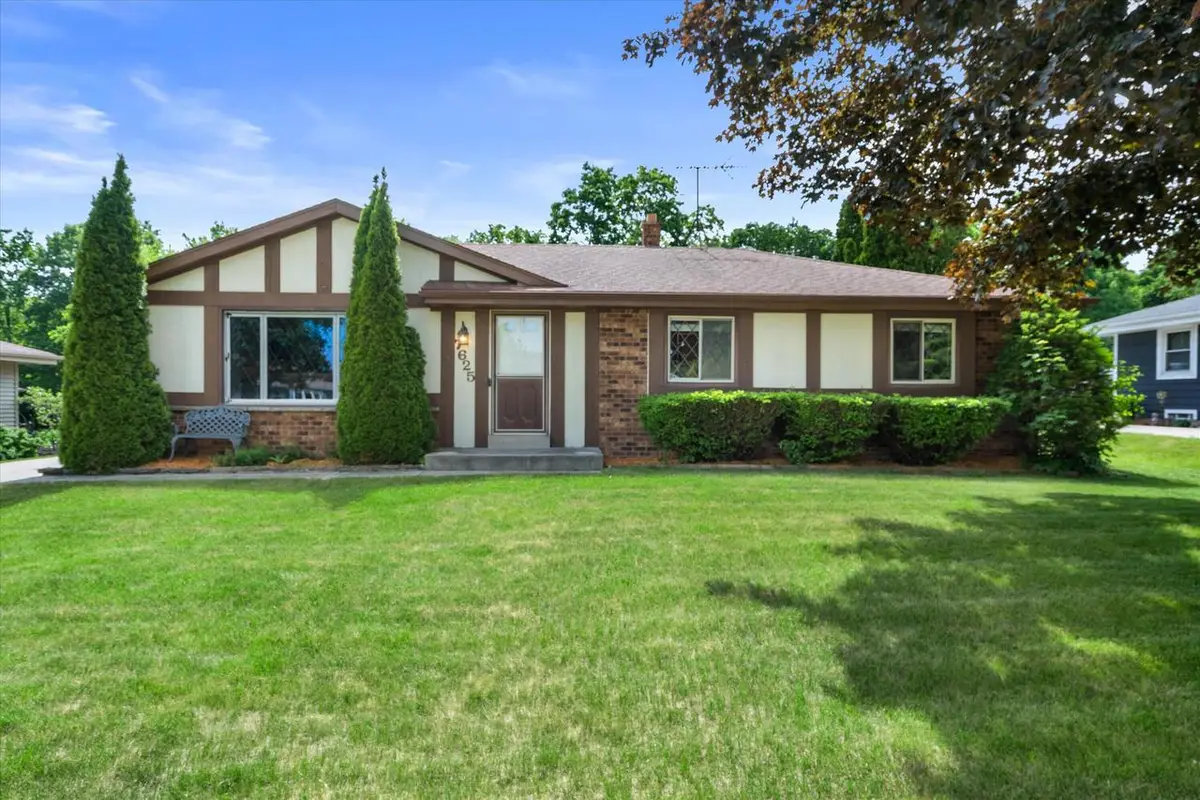 7625 S Manitowoc AVENUE, Oak Creek, WI 53154 - #1