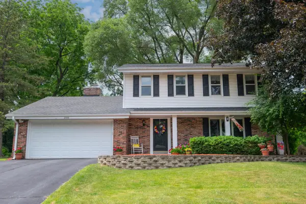 2355 Guinevere DRIVE, Brookfield, WI 53045