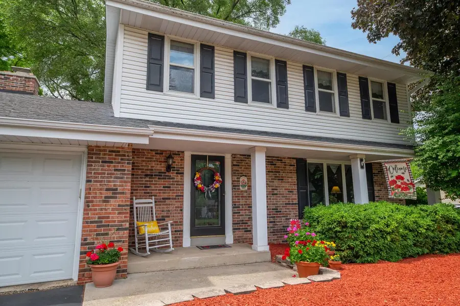 2355 Guinevere DRIVE, Brookfield, WI 53045 - #3