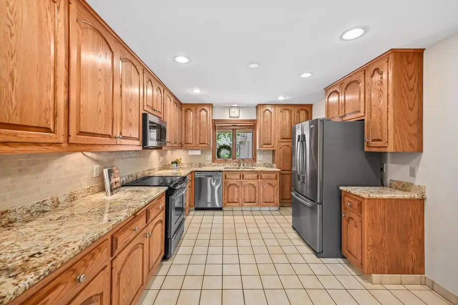 10117 N Gettysburg COURT, Mequon, WI 53092 - #3