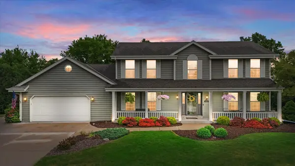 W147N7026 Woodland DRIVE, Menomonee Falls, WI 53051