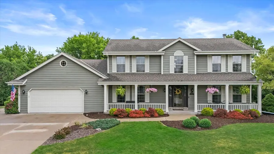 W147N7026 Woodland DRIVE, Menomonee Falls, WI 53051 - #2
